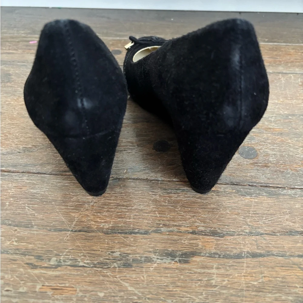 Isaac Mizrahi Elegant Black Suede Women's Wedge Shoes Size 7 - Picture 4 of 6